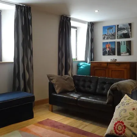 Great House In Center Of Luz St Sauveur 吕兹-圣索沃尔