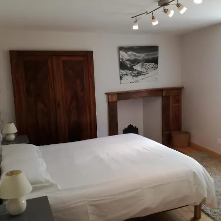 Great House In Center Of Luz St Sauveur *